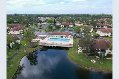 323 Knotty Pine Circle #A2, Greenacres, FL 33463 - Photo 17