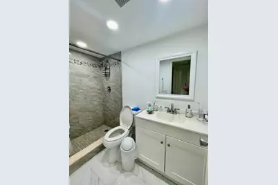 400 SE 10th Street #308, Deerfield Beach, FL 33441 - Photo 13