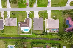 343 SE Fisk Rd, Port Saint Lucie, FL 34984 - Photo 35