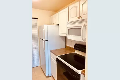 1230 Old Boynton Road #219, Boynton Beach, FL 33426 - Photo 3