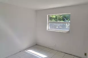 5320 NE 9th Ave, Deerfield Beach, FL 33064 - Photo 7