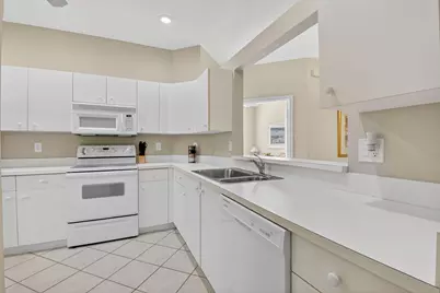 10612 Royal Caribbean Circle, Boynton Beach, FL 33437 - Photo 15