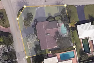 2456 Middle River Dr, Fort Lauderdale, FL 33305 - Photo 3