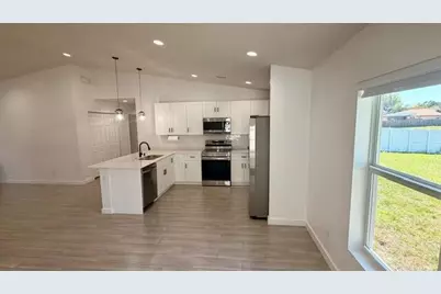 2490 SW Bayshore Boulevard, Port Saint Lucie, FL 34984 - Photo 17