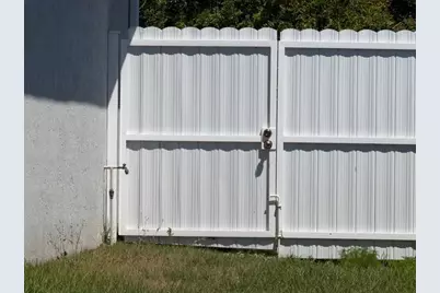 2490 SE Bayshore Boulevard, Port Saint Lucie, FL 34984 - Photo 33