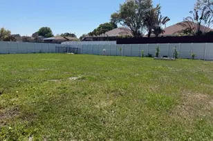 2490 SE Bayshore Blvd, Port Saint Lucie, FL 34984 - Photo 35