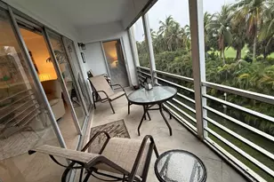 300 NE 14th Ave, Hallandale Beach, FL 33009 - Photo 13