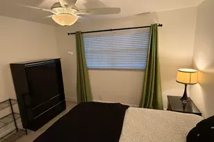 300 NE 14th Ave, Hallandale Beach, FL 33009 - Photo 29