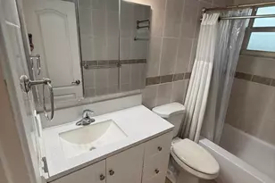 300 NE 14th Ave, Hallandale Beach, FL 33009 - Photo 33