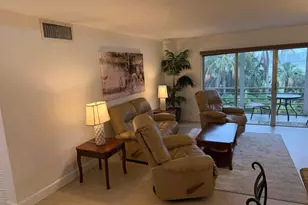 300 NE 14th Ave, Hallandale Beach, FL 33009 - Photo 9