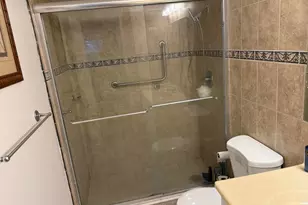 300 NE 14th Ave, Hallandale Beach, FL 33009 - Photo 25