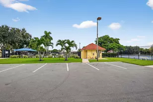 5875 Sun Pointe Cir, Boynton Beach, FL 33437 - Photo 43