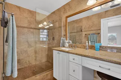 5875 Sun Pointe Circle, Boynton Beach, FL 33437 - Photo 19
