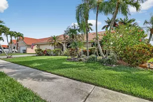 5875 Sun Pointe Cir, Boynton Beach, FL 33437 - Photo 39