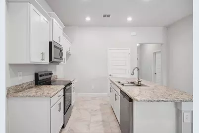 8646 Giovanni Avenue, Fort Pierce, FL 34951 - Photo 9