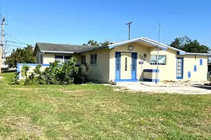 725 SE 1st St, Belle Glade, FL 33430 - Photo 1