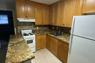 5168 NE 6th Ave, Oakland Park, FL 33334 - Photo 5