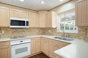 2315 NE 19th Ct, Jensen Beach, FL 34957 - Photo 35