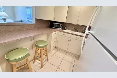 2009 Berkshire A, Deerfield Beach, FL 33442 - Photo 9