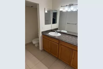 637 Executive Center Drive, West Palm Beach, FL 33401 - Photo 3