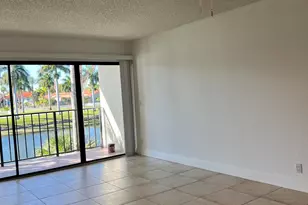 1523 Lake Crystal Dr, West Palm Beach, FL 33411 - Photo 7