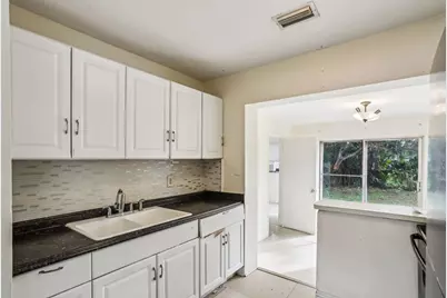 520 NE 45th Street, Deerfield Beach, FL 33064 - Photo 5