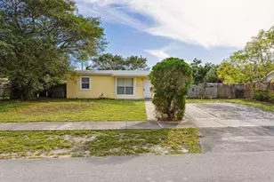 520 NE 45th St, Deerfield Beach, FL 33064 - Photo 1