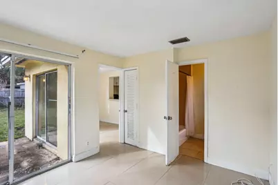 520 NE 45th Street, Deerfield Beach, FL 33064 - Photo 9