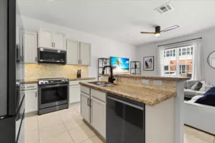 704 SW 2nd Ave, Pompano Beach, FL 33060 - Photo 5