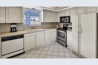 907 Marina Drive #401, North Palm Beach, FL 33408 - Photo 3