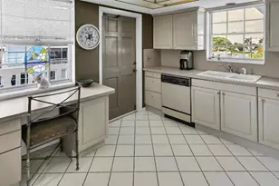 907 Marina Dr, North Palm Beach, FL 33408 - Photo 5