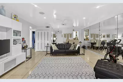 202 Oxford 200, West Palm Beach, FL 33417 - Photo 9