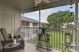 202 Oxford 200, West Palm Beach, FL 33417 - Photo 1