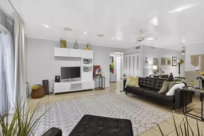 202 Oxford 200, West Palm Beach, FL 33417 - Photo 9