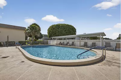 202 Oxford 200, West Palm Beach, FL 33417 - Photo 17