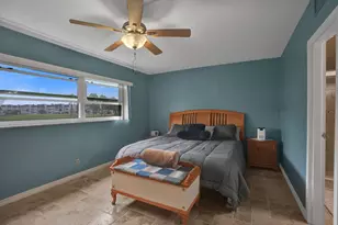 1020 Country Club Dr, Margate, FL 33063 - Photo 11