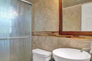 1020 Country Club Dr, Margate, FL 33063 - Photo 15