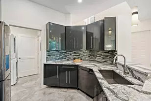503 Resort Ln, Palm Beach Gardens, FL 33418 - Photo 11