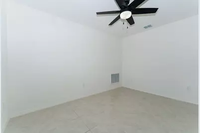 138 SW Carter Avenue, Port Saint Lucie, FL 34983 - Photo 17