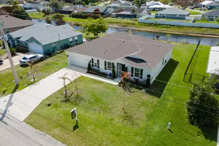 138 SW Carter Ave, Port Saint Lucie, FL 34983 - Photo 3