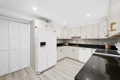 491 Racquet Club Road #Unit 106, Weston, FL 33326 - Photo 7