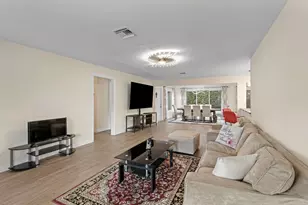 2861 SW 9th St, Boynton Beach, FL 33435 - Photo 9