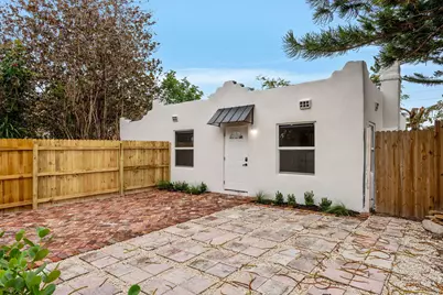 818 Briggs Street, West Palm Beach, FL 33405 - Photo 3