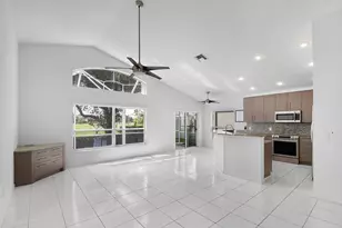 3058 SE Brierwood Pl, Stuart, FL 34997 - Photo 9