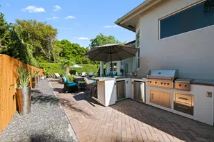 8019 S Savannah Cir, Davie, FL 33328 - Photo 41