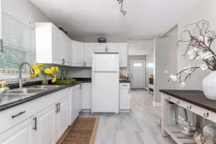 221 S C St, Lake Worth Beach, FL 33460 - Photo 7