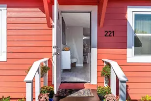 221 S C St, Lake Worth Beach, FL 33460 - Photo 3