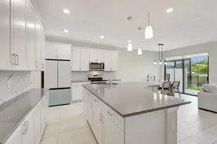 2138 S Appleton Cir Circle S, Oakland Park, FL 33309 - Photo 3