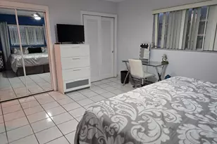 300 NE 12th Ave, Hallandale Beach, FL 33009 - Photo 11