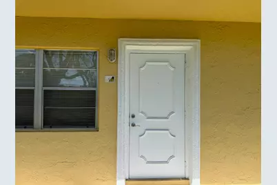 5174 NE 6th Avenue, Oakland Park, FL 33334 - Photo 9